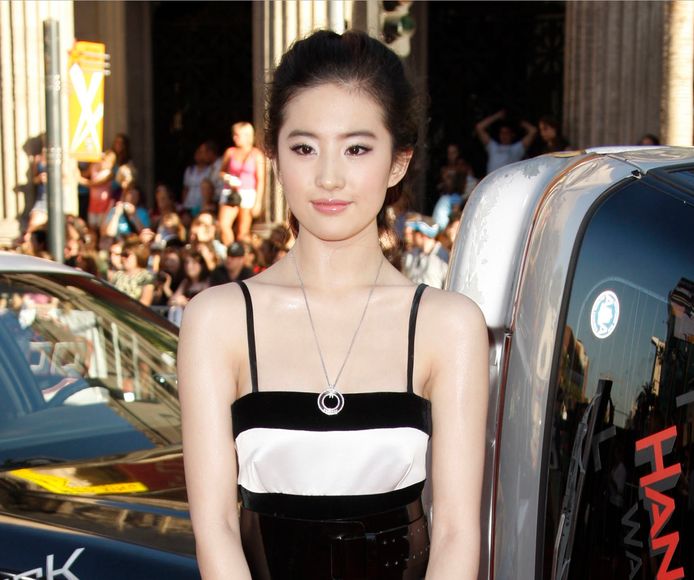 Actrice Liu Yifei zal de rol van Mulan in de live action remake voor haar rekening nemen.