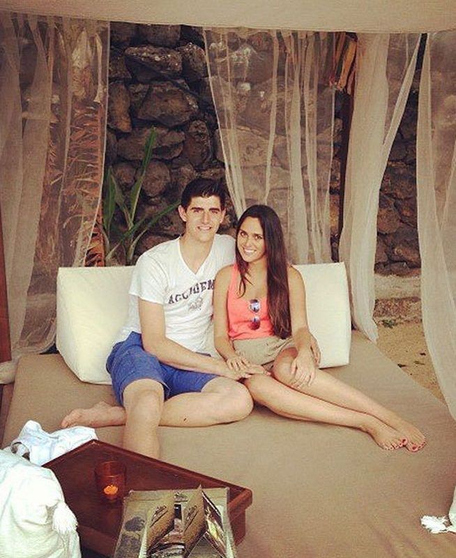 Thibaut Courtois et Marta Dominguez filent le parfait amour.