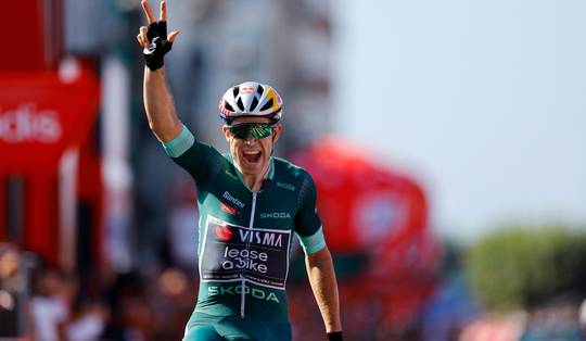 Wout van Aert pakt derde etappezege in de Vuelta