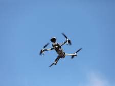 Toch enorm druk op het Kaapseplein, politie zet drone in als waarschuwing