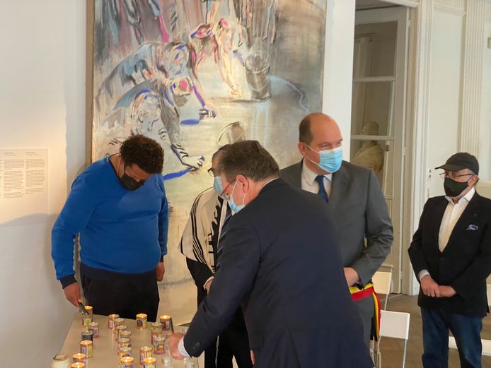 Ook Brussels minister-president Rudi Vervoort (PS) en Brussels burgemeester Philippe Close (PS) namen deel aan de herdenkingsplechtigheid.