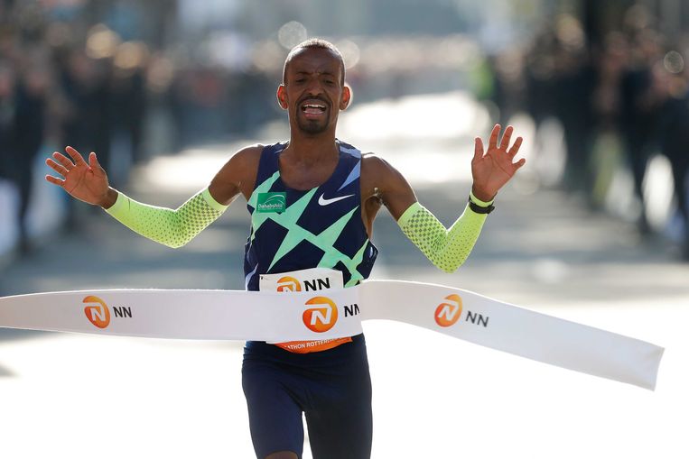 Bashir won onlangs de marathon van Rotterdam in een Europese recordtijd. Beeld ANP