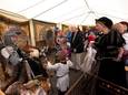 Archieffoto: Acteurs, bezoekers, vrijwilligers en ondernemers hullen zich tijdens de Hanzefeesten in middeleeuwse kledij.