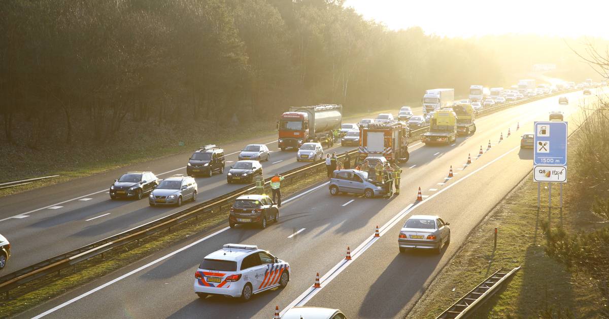 Flinke vertraging op A28 bij Nunspeet door ongeval.