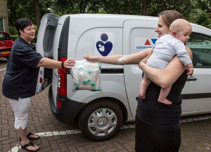 Moedermelk is mogelijk een uitkomst in de strijd tegen het coronavirus.