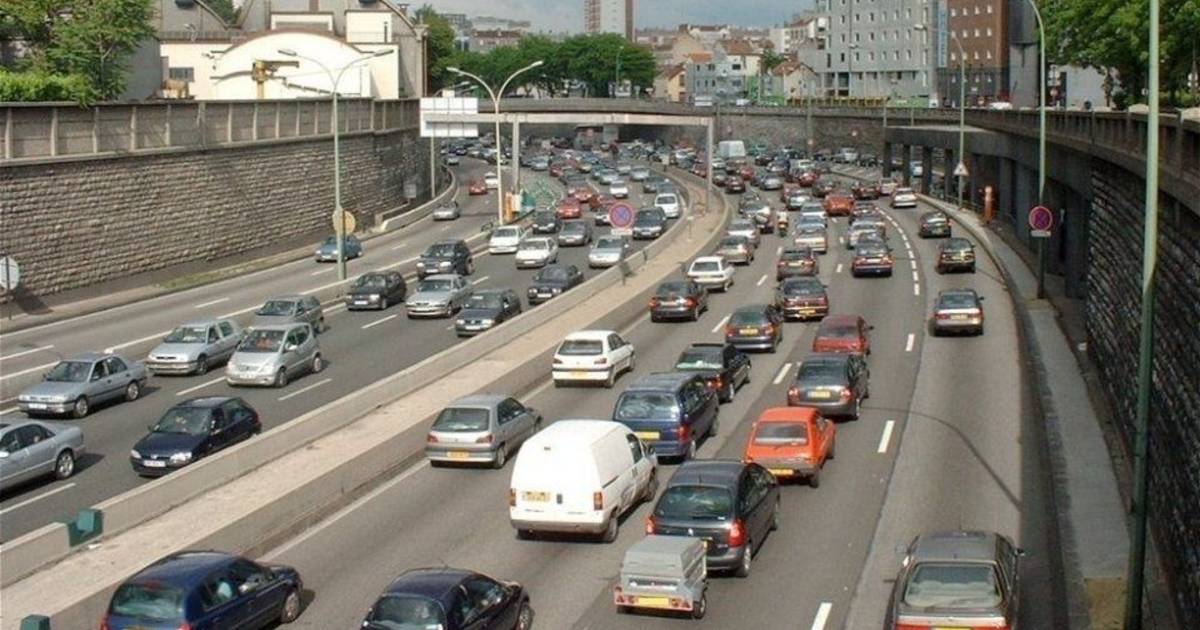 Vacationers beware: this is the only ring road in Europe where combined traffic takes priority  car