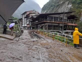 Bijna 900 toeristen geëvacueerd uit Machu Picchu in Peru vanwege heftige regenval