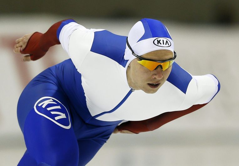 Pavel Koelizjnikov, gisteren tijdens zijn 1000 meter. Beeld epa