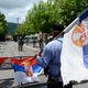 Navo stuurt extra soldaten naar Kosovo; kritiek op regering groeit na gewelddadige protesten