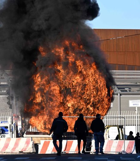 “Non à la réforme des retraites”: le port et une autoroute de Marseille bloqués