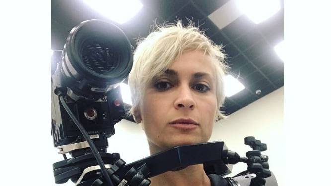 Qui était Halyna Hutchins, la femme tuée accidentellement par Alec Baldwin lors d'un tournage?
