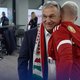 Oekraïne boos op Orbán om dragen ‘Groot-Hongaarse’ voetbalsjaal
