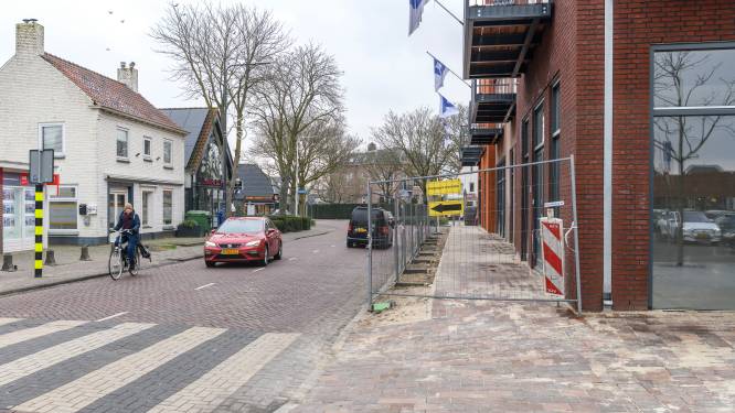Oplossing voor parkeerdruk rond Plein in Vlijmen ‘blijft een uitdaging’: geen ruimte voor extra plekken