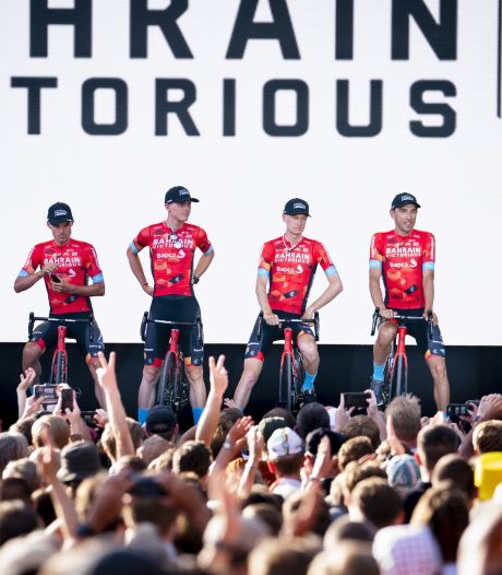 Pijnlijke stiltes bij persconferentie Bahrain na inval in rennershotel