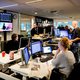 Een vloedgolf aan geruchten en snippers informatie: zo deed de Volkskrant-redactie maandag verslag van de aanslag in Utrecht