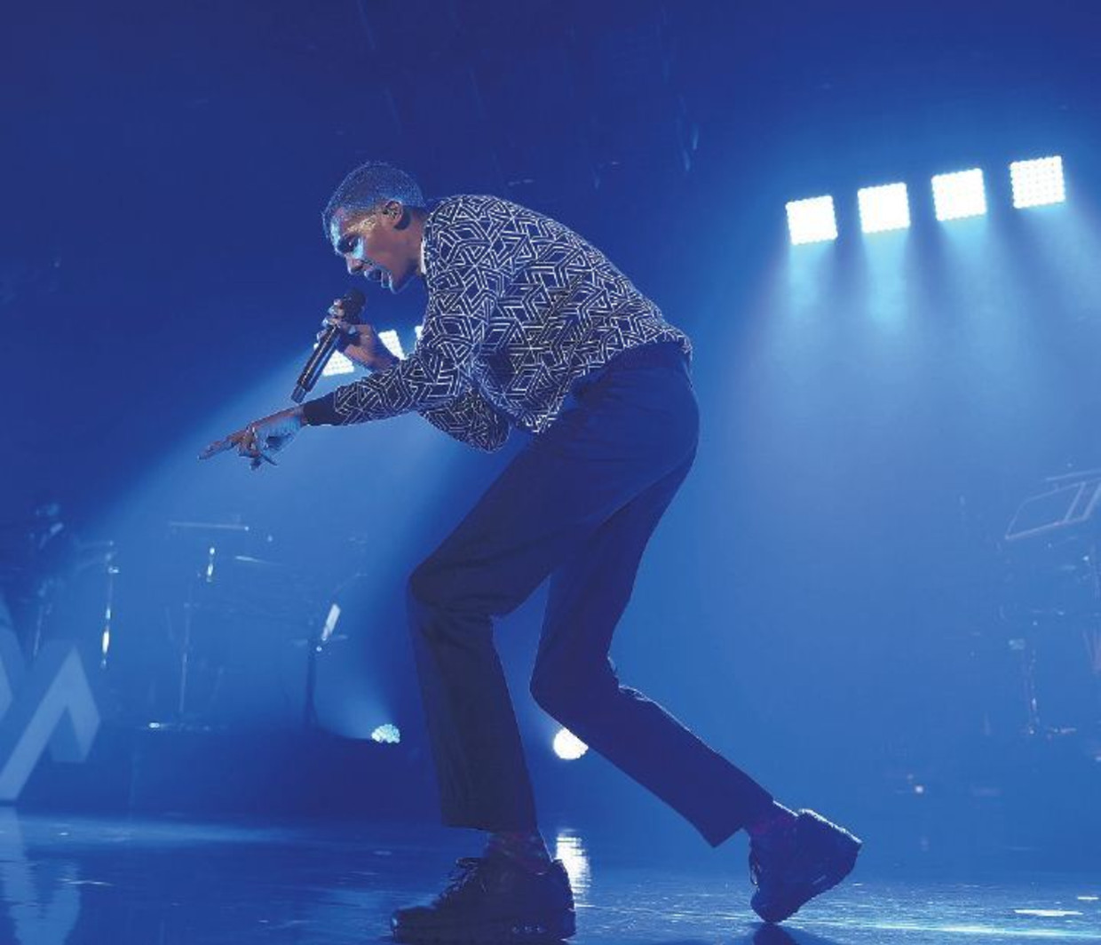 Stromae op het podium in Palais 12 in Brussel, afgelopen donderdag. Beeld afp