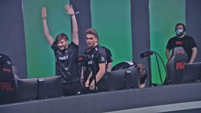 Team Spirit wint eerste game tweede kwartfinale