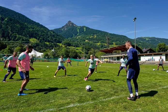 Feyenoord, here in Schruns, is not as long as it is in Austria, now in Saalfelden.