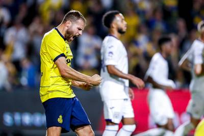 LIVE: l'Union va perdre Bart Nieuwkoop et essaye de doubler Anderlecht pour Mats Rits
