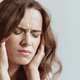 8 signalen dat je geen hoofdpijn, maar een migraine-aanval hebt
