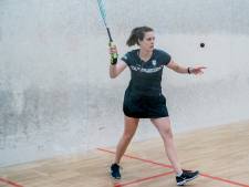 Squasher Tessa ter Sluis uit Sint Willebrord na tweede plek op NK: ‘Top 20 van de wereld is het doel’