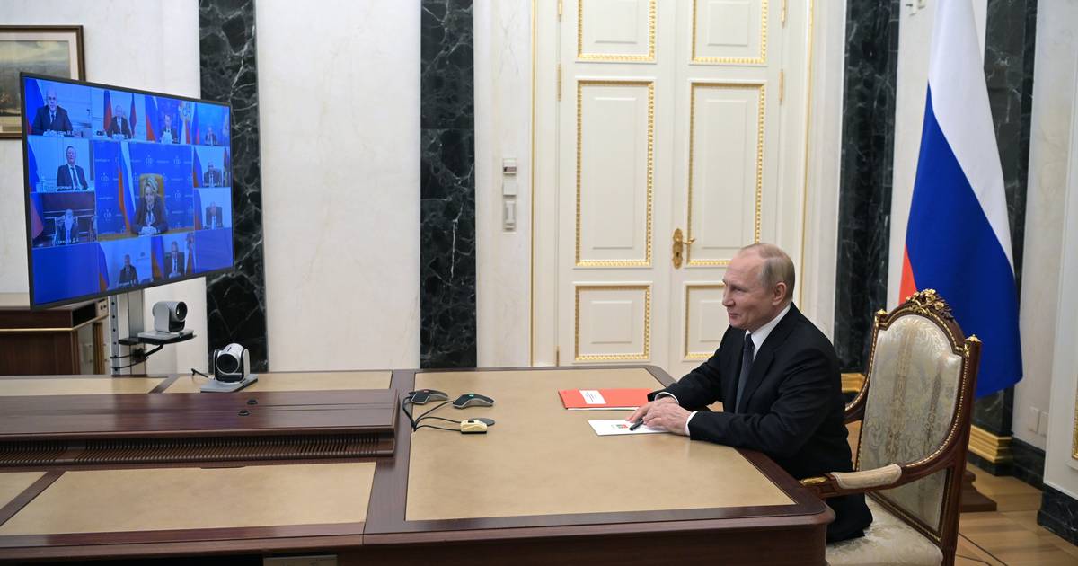 Путин вновь созывает Совет безопасности России |  За рубежом