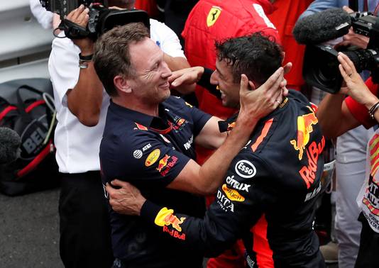 Teambaas Christian Horner en Daniel Ricciardo.