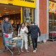 Eerst het gas, nu ook dagelijkse boodschappen stuk duurder: ‘Je kijkt bewuster naar wat je echt nodig hebt’