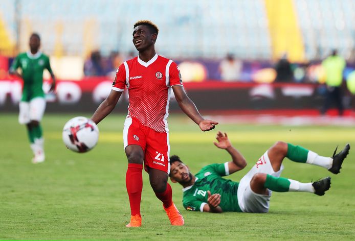 Mohamed Amissi in het shirt van Burundi in de met 1-0 verloren wedstrijd tegen Madagascar op de Africa Cup.