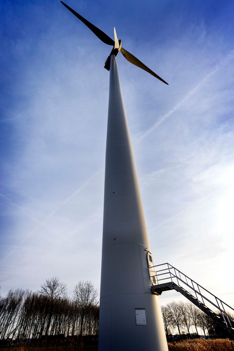 Na de gemeenteraadsverkiezingen nieuwe lokale partijen aan de macht gekomen die verre van enthousiast zijn over windmolens. Beeld Werry Crone