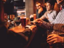 Marco betaalde altijd de rekening, zodat zijn vriend mee kon: tot die een vakantie naar Thailand boekte