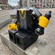 Legobeeld van Hazes op de Dam weggehaald na vernieling