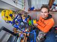 Laurens Arkesteijn uit Wateringen maakt van alles met zijn 3D-printer.