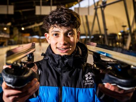 Schaatser Philip Diniz (15) treedt als sporttalent van Borne in de voetsporen van grote broer Sebas
