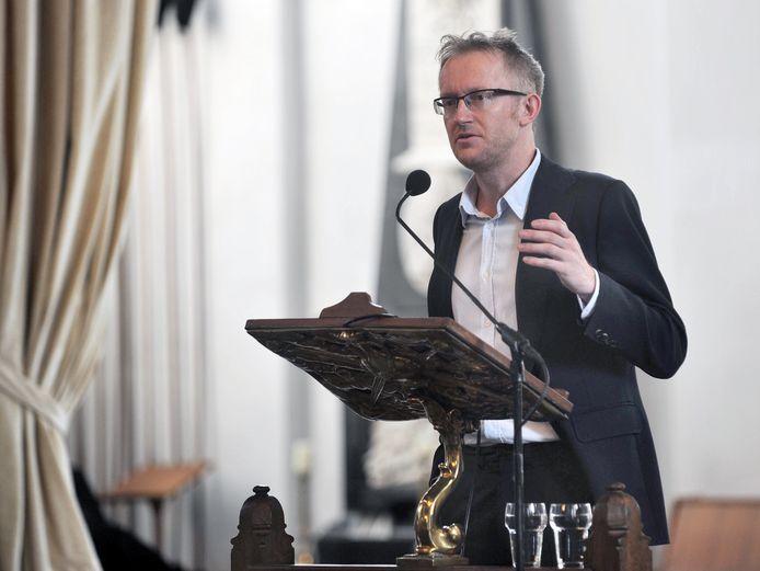 David Van Reybrouck: democratie heeft een prijs; géén democratie heeft een veel hogere prijs.