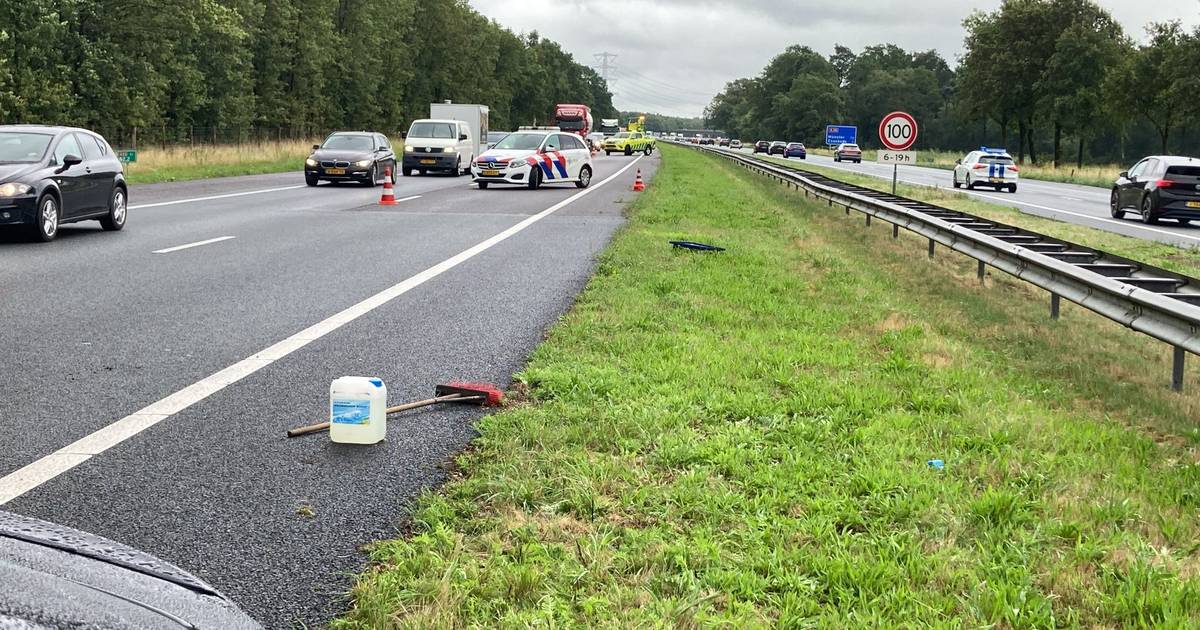 Ongeluk op A35 bij Hengelo, vijftig minuten extra reistijd richting Almelo.