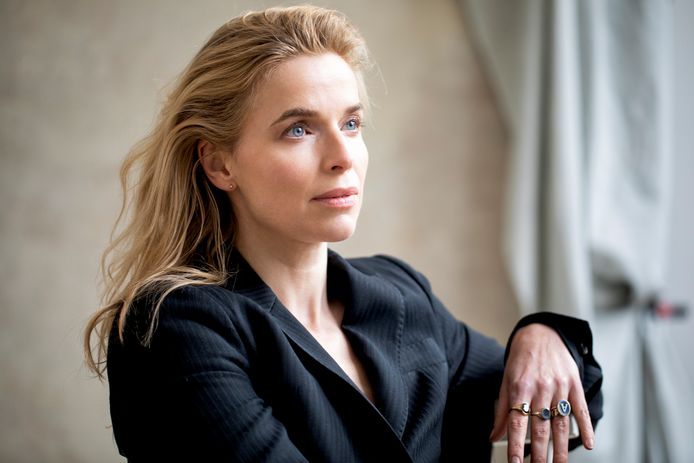 Thekla Reuten mag als een van de weinigen IFFR-films op grote doek bekijken  | Show | AD.nl