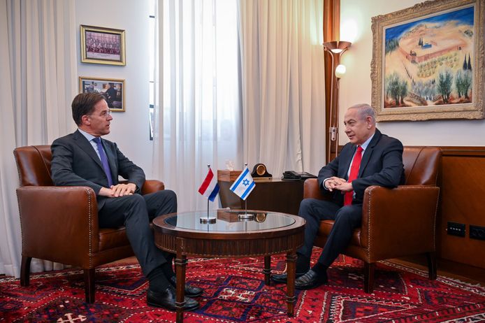 Ze spreken elkaar regelmatig; demissionair premier Mark Rutte (links) en zijn Israelische collega Benjamin Netanyahu. Maar Rutte sprak deze week harde taal over de mogelijke inval van Israël in Rafah.