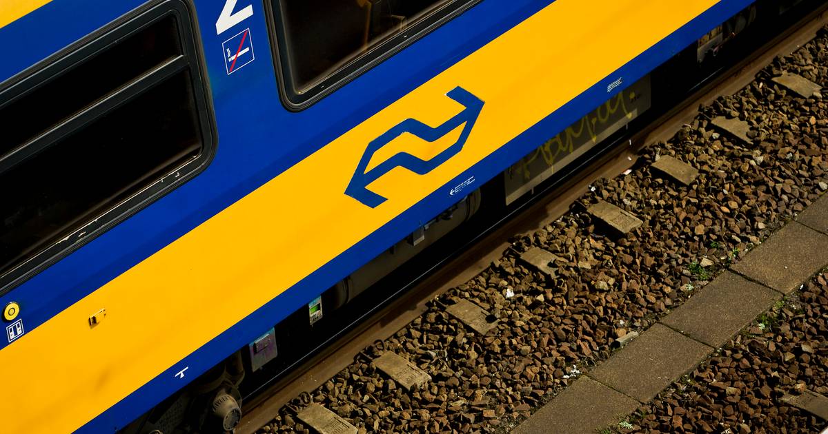 Geen treinen tussen Deventer en Rijssen door aanrijding.