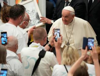 Paus roept op tot "nieuwe start" in strijd tegen kindermisbruik in de kerk