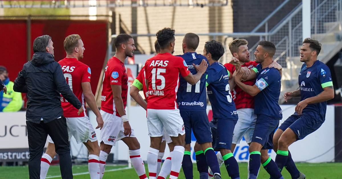 Ploeterend AZ morst direct punten na rode kaart Stengs ...