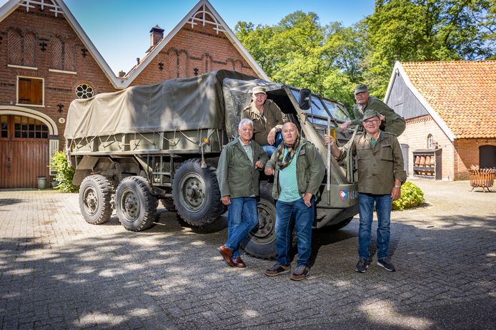 Terug naar de Koude Oorlog, v.l.n.r , boven: Piet Oudshoorn, Jan Wilbers. Onder: Ferd Bruijniius, Kobes Jonk en Rut van de Groep.