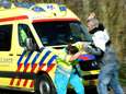 Rotterdammer (23) sloeg ‘kutwijf’ van de ambulance die zijn moeder hielp: ‘Stank voor dank’