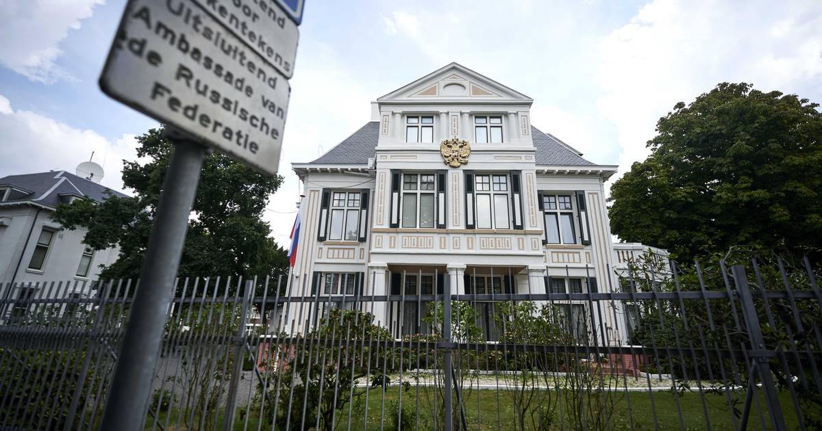 Straat van Russische ambassade Den Haag mag niet naar Navalny worden vernoemd Den Haag AD.nl