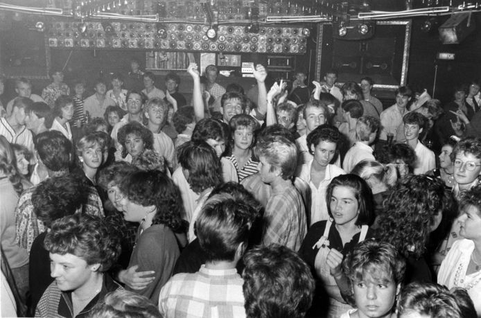 Discotheek Disco Love komt misschien nog één keer terug; op het water ...