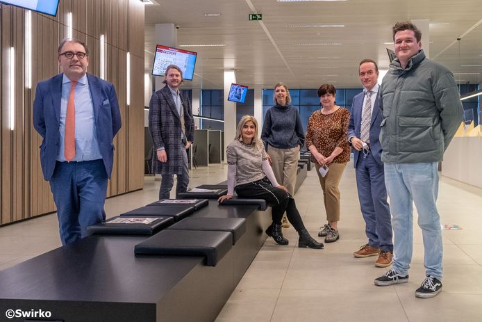 De stad Aalst lanceert een campagne om personeel aan te trekken.