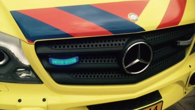 Scooterrijder overlijdt bij botsing met auto in Bergen op Zoom