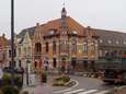 Staden zet voormalig gemeentehuis en 5 aanpalende panden samen te koop voor 1,7 miljoen euro: “Kan zeer waardevol project worden voor de gemeente”