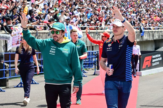 Fernando Alonso en Max Verstappen in Japan.