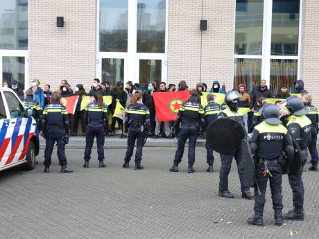 Veertien verdachten veroordeeld voor binnendringen internationaal beschermd OPCW-gebouw Den Haag